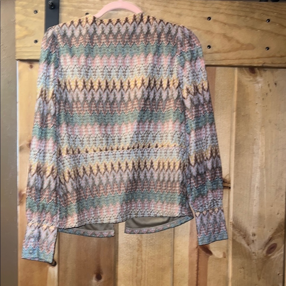 Multicolor Patterned Women's Buttonup - Picture 4 of 4